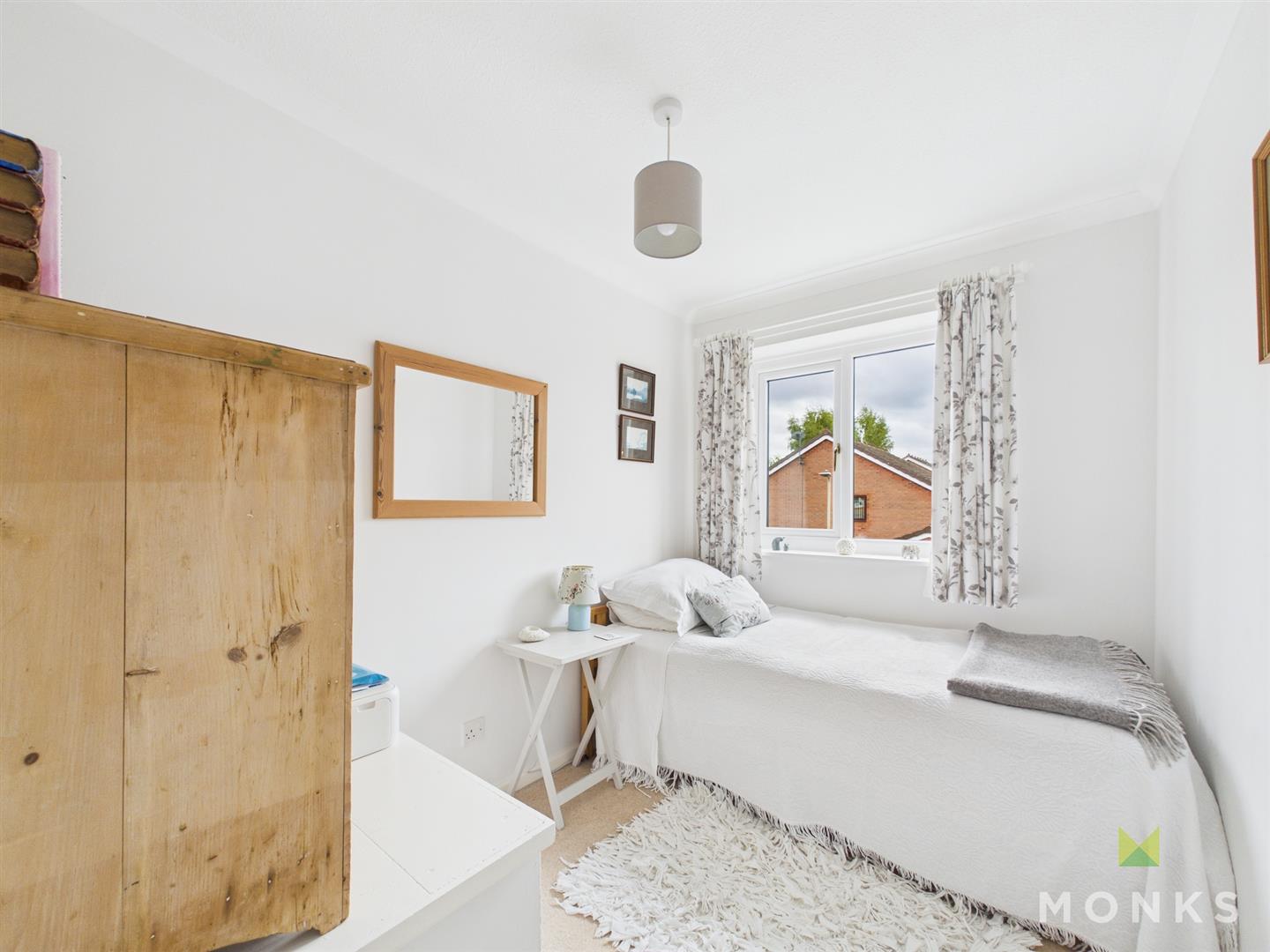 4 Nursery Close, Oswestry, SY11 4LZ For Sale 4 Nursery Close, Oswestry, SY11 4LZ For Sale